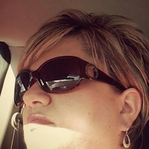 Meet your Posher, Cheryl